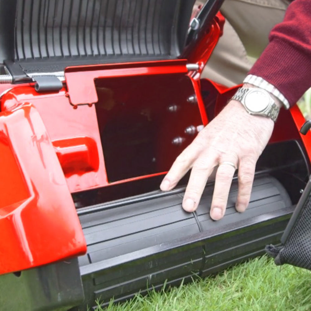 Cobra RM46SPBR Self-Propelled Rear Roller Petrol Lawn Mower